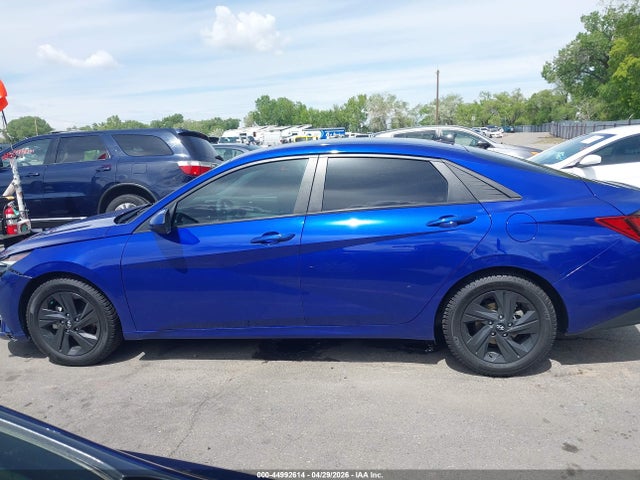 KMHLS4AG8MU103512 Hyundai ELANTRA SEL