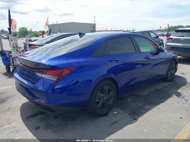 KMHLS4AG8MU103512 Hyundai ELANTRA SEL