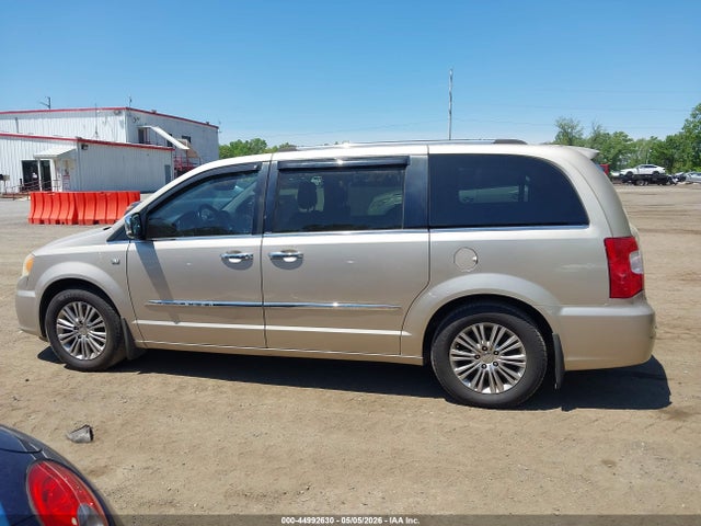 Aukcja sprzedaży 2014 Chrysler Town & Country Touring-l 30th Anniversary, vin: 2C4RC1CG0ER251451, numer aukcji: 44992630