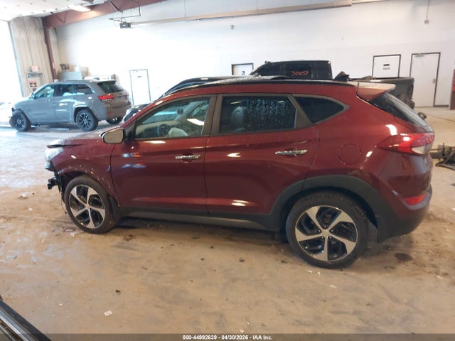 44992639 :رقم المزاد ، KM8J33A20GU239172 vin ، 2016 Hyundai Tucson Limited مزاد بيع