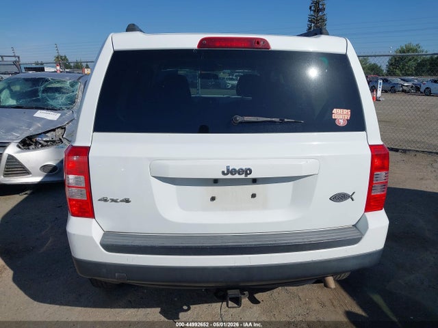 1C4NJRBB8ED842591 Jeep Patriot Sport