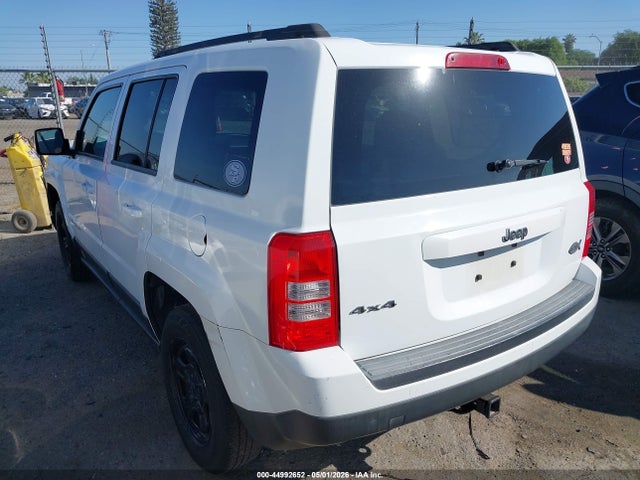 1C4NJRBB8ED842591 Jeep Patriot Sport