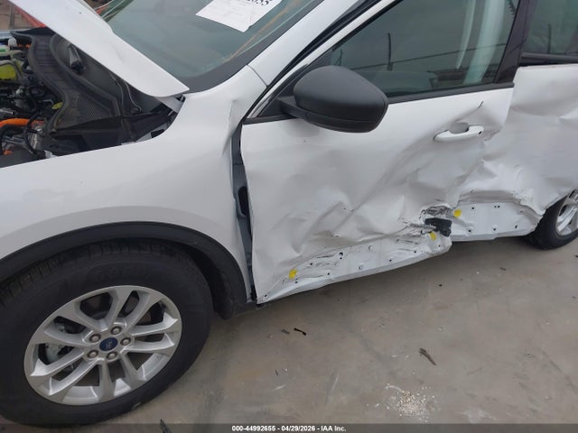 44992655 :رقم المزاد ، 1FMCU0BZXNUB29002 vin ، 2022 Ford Escape Se Hybrid مزاد بيع