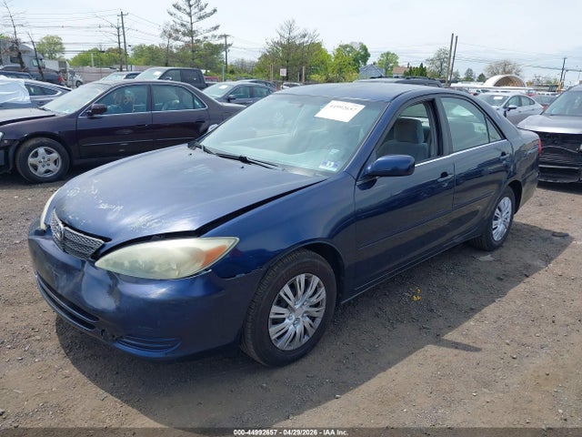 2004 Toyota Camry Le მანქანა იყიდება აუქციონზე, vin: 4T1BE32K24U321686, აუქციონის ნომერი: 44992657