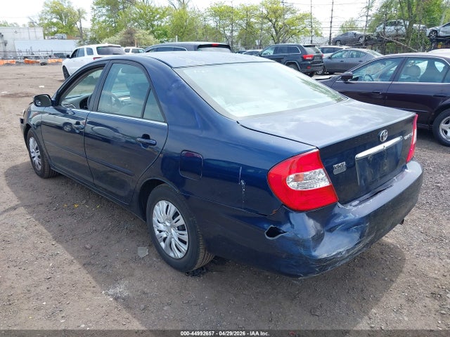 2004 Toyota Camry Le მანქანა იყიდება აუქციონზე, vin: 4T1BE32K24U321686, აუქციონის ნომერი: 44992657