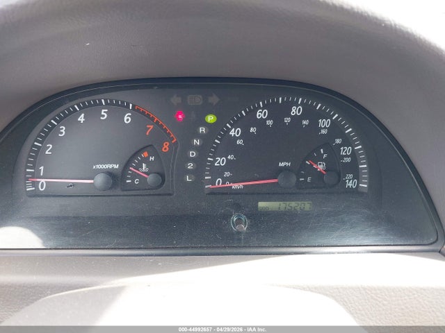 2004 Toyota Camry Le მანქანა იყიდება აუქციონზე, vin: 4T1BE32K24U321686, აუქციონის ნომერი: 44992657