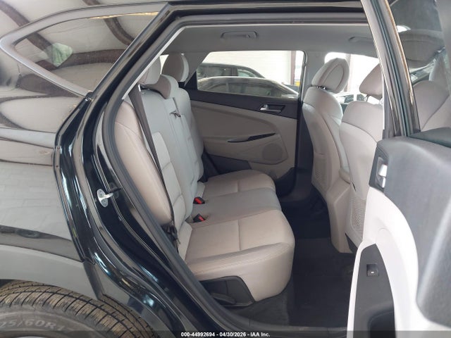 44992694 :رقم المزاد ، KM8J3CA25GU045804 vin ، 2016 Hyundai Tucson Eco مزاد بيع