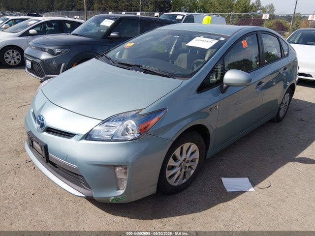 Toyota PRIUS PLUG-IN 2014 JTDKN3DP3E3054126 Image 2
