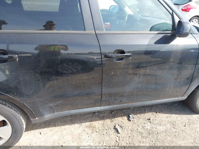 KIA Soul 2016 KNDJN2A28G7305779 Image 13