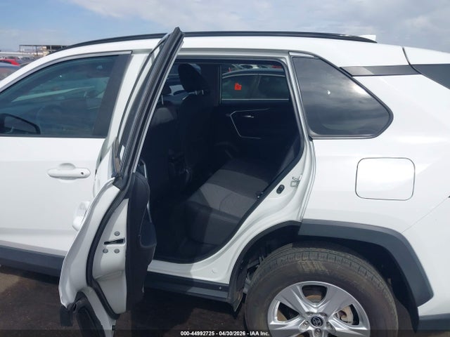 Toyota Rav4 Xle 2021 2T3W1RFV0MC116087 Image 8