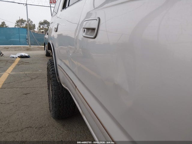 1999 Toyota 4runner Sr5 V6 მანქანა იყიდება აუქციონზე, vin: JT3HN86R7X0198809, აუქციონის ნომერი: 44992753