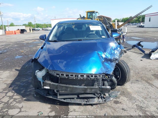 2017 Hyundai Elantra Eco მანქანა იყიდება აუქციონზე, vin: 5NPD94LA0HH130474, აუქციონის ნომერი: 44992756