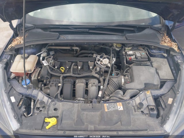 44992777 :رقم المزاد ، 1FADP3F28GL359294 vin ، 2016 Ford Focus Se مزاد بيع