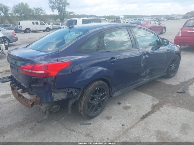 44992777 :رقم المزاد ، 1FADP3F28GL359294 vin ، 2016 Ford Focus Se مزاد بيع