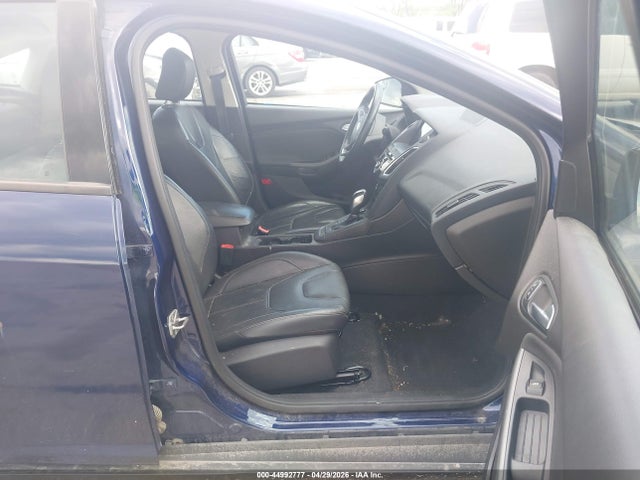 44992777 :رقم المزاد ، 1FADP3F28GL359294 vin ، 2016 Ford Focus Se مزاد بيع