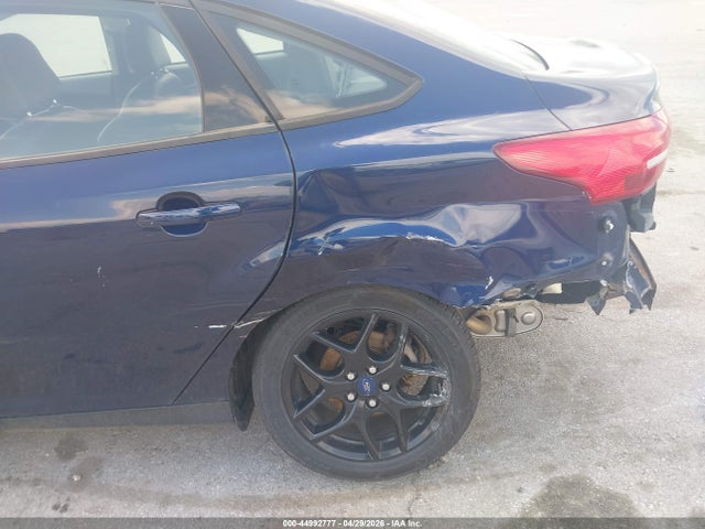 44992777 :رقم المزاد ، 1FADP3F28GL359294 vin ، 2016 Ford Focus Se مزاد بيع