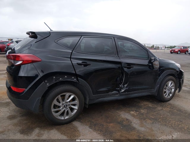 2018 Hyundai Tucson Se მანქანა იყიდება აუქციონზე, vin: KM8J23A45JU633990, აუქციონის ნომერი: 44992781
