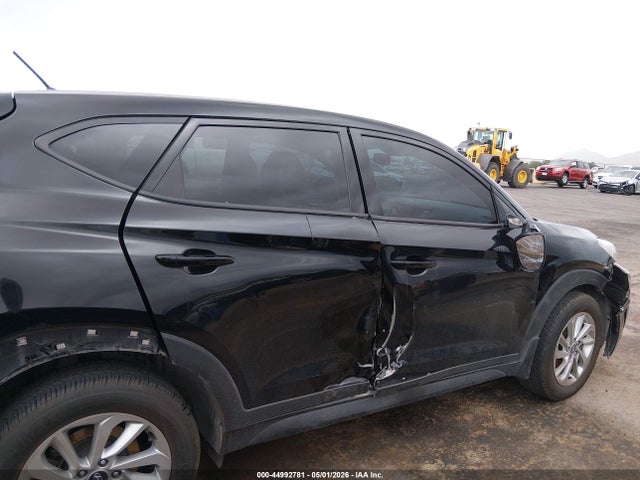 2018 Hyundai Tucson Se მანქანა იყიდება აუქციონზე, vin: KM8J23A45JU633990, აუქციონის ნომერი: 44992781