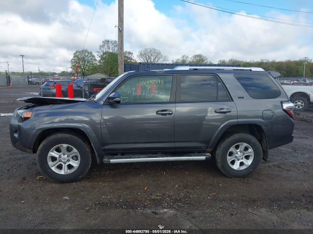 2018 Toyota 4runner Sr5 Premium მანქანა იყიდება აუქციონზე, vin: JTEBU5JRXJ5608499, აუქციონის ნომერი: 44992795