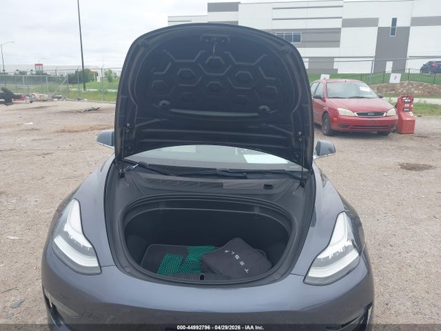 Tesla Model 3 Long Range/performance 2019 5YJ3E1EB7KF391604 Image 10