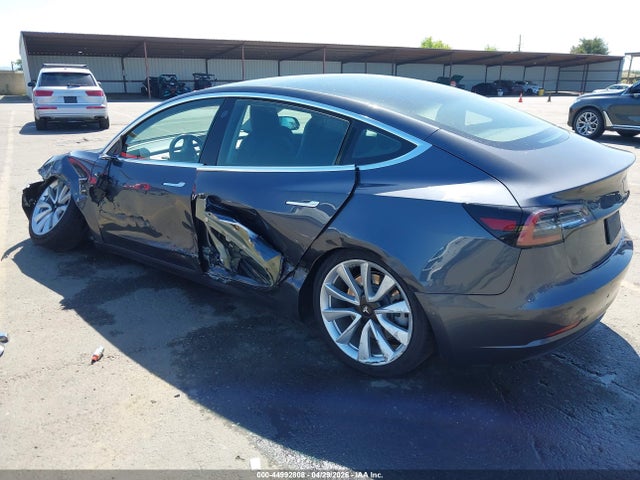 44992808 :رقم المزاد ، 5YJ3E1EA0KF300843 vin ، 2019 Tesla Model 3 Long Range/mid Range/standard Range/standard Range Plus مزاد بيع