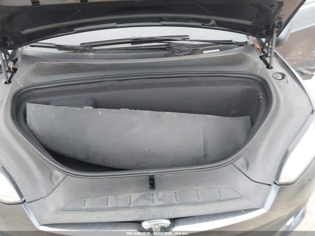 Продажа на аукционе авто 2018 Tesla Model X 100d/75d/p100d, vin: 5YJXCAE29JF099961, номер лота: 44992826