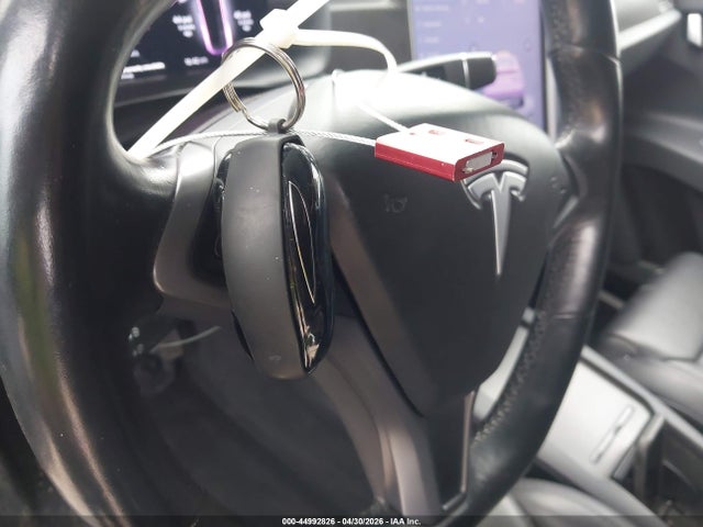 Продажа на аукционе авто 2018 Tesla Model X 100d/75d/p100d, vin: 5YJXCAE29JF099961, номер лота: 44992826