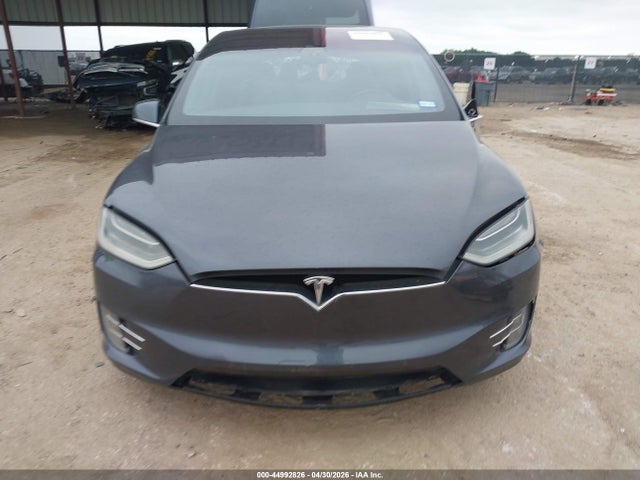 Продажа на аукционе авто 2018 Tesla Model X 100d/75d/p100d, vin: 5YJXCAE29JF099961, номер лота: 44992826