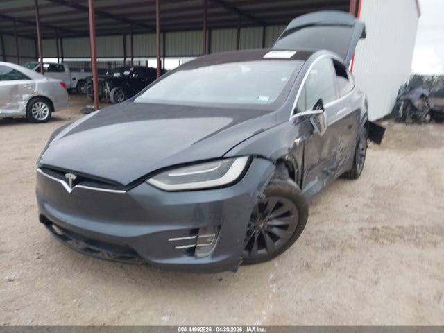 Продажа на аукционе авто 2018 Tesla Model X 100d/75d/p100d, vin: 5YJXCAE29JF099961, номер лота: 44992826