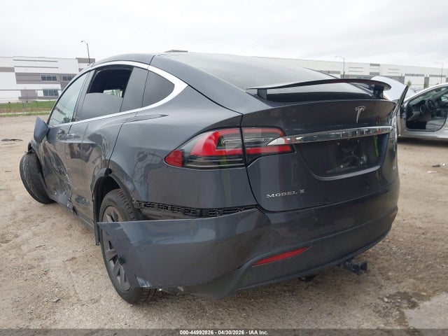 Продажа на аукционе авто 2018 Tesla Model X 100d/75d/p100d, vin: 5YJXCAE29JF099961, номер лота: 44992826