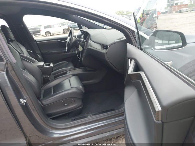 Продажа на аукционе авто 2018 Tesla Model X 100d/75d/p100d, vin: 5YJXCAE29JF099961, номер лота: 44992826