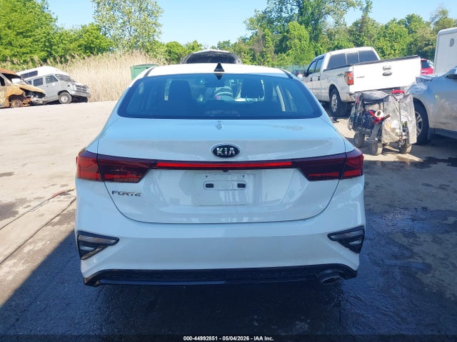 44992851 :رقم المزاد ، 3KPF24AD1KE113110 vin ، 2019 Kia Forte Lxs مزاد بيع