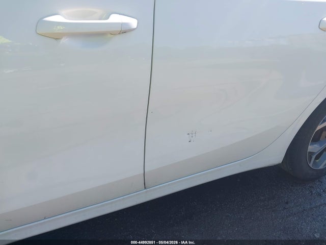 44992851 :رقم المزاد ، 3KPF24AD1KE113110 vin ، 2019 Kia Forte Lxs مزاد بيع