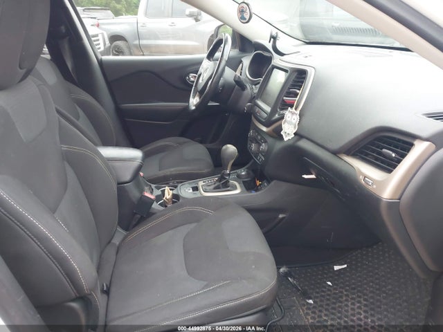 Продажа на аукционе авто 2016 Jeep Cherokee Latitude, vin: 1C4PJMCS2GW269723, номер лота: 44992875