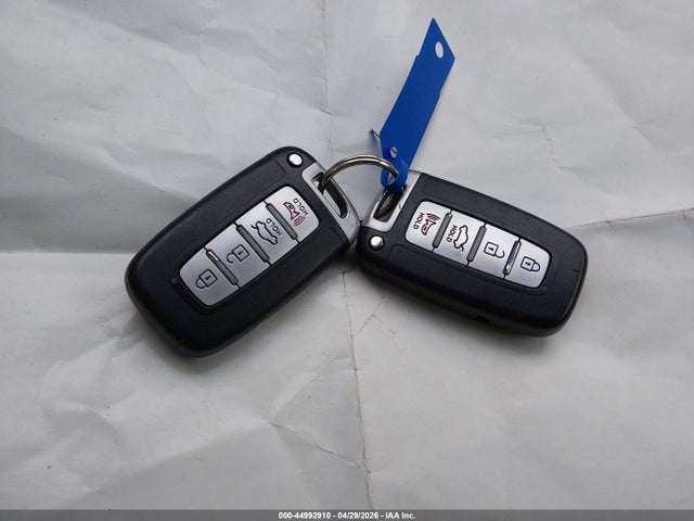 Продажа на аукционе авто 2011 Hyundai Sonata Se 2.0t, vin: 5NPEC4ABXBH273330, номер лота: 44992910