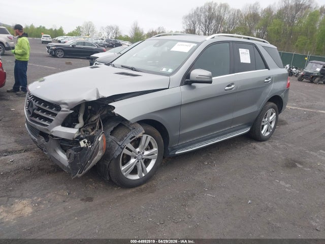 2015 Mercedes-benz Ml 350 4matic მანქანა იყიდება აუქციონზე, vin: 4JGDA5HB9FA445756, აუქციონის ნომერი: 44992919
