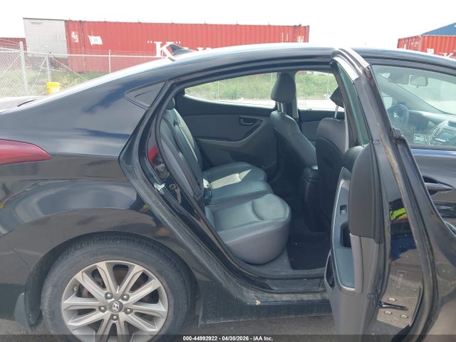 44992922 :رقم المزاد ، 5NPDH4AE1FH570130 vin ، 2015 Hyundai Elantra Se مزاد بيع