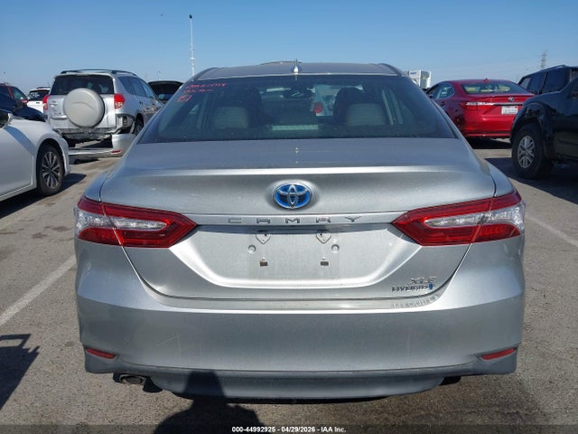 44992925 :رقم المزاد ، 4T1B21HK0KU513917 vin ، 2019 Toyota Camry Hybrid Xle مزاد بيع