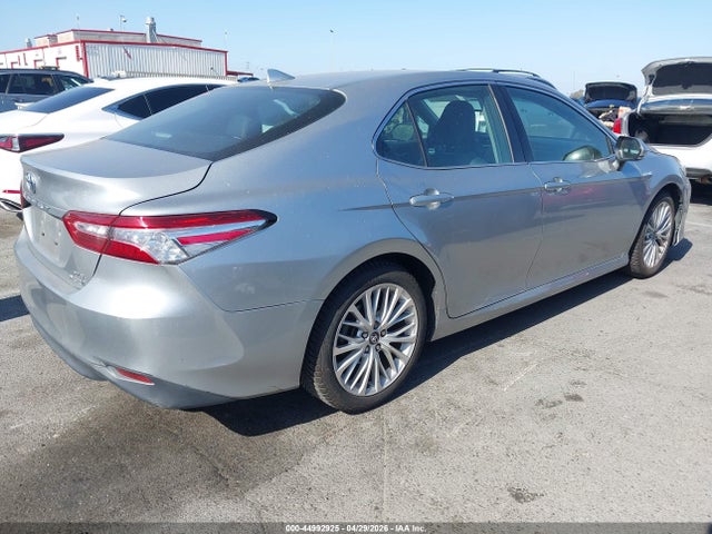 44992925 :رقم المزاد ، 4T1B21HK0KU513917 vin ، 2019 Toyota Camry Hybrid Xle مزاد بيع