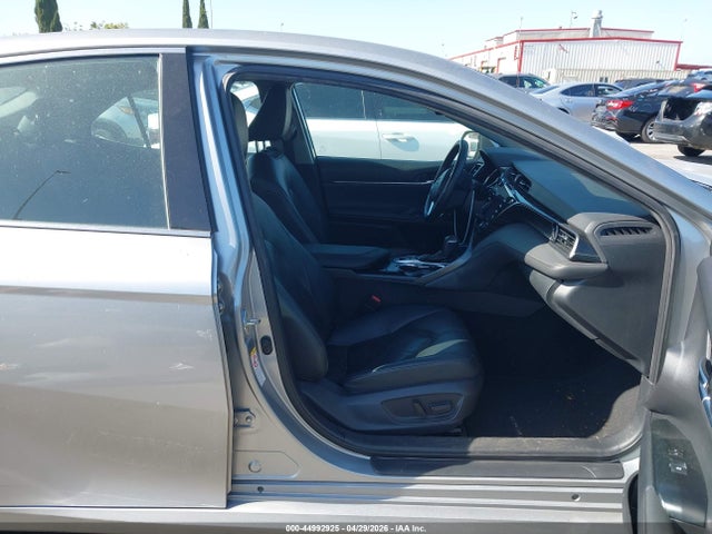 44992925 :رقم المزاد ، 4T1B21HK0KU513917 vin ، 2019 Toyota Camry Hybrid Xle مزاد بيع