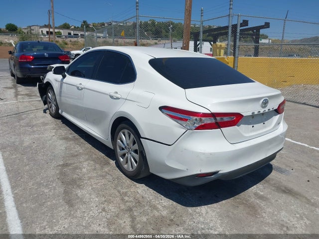 Продажа на аукционе авто 2018 Toyota Camry Le, vin: JTNB11HK3J3048959, номер лота: 44992955