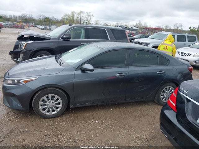 2024 Kia Forte Lx მანქანა იყიდება აუქციონზე, vin: 3KPF24AD9RE687853, აუქციონის ნომერი: 44992962