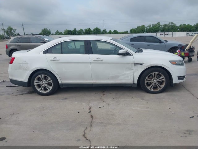 Ford TAURUS SEL 2018 1FAHP2E85JG111781 Image 13