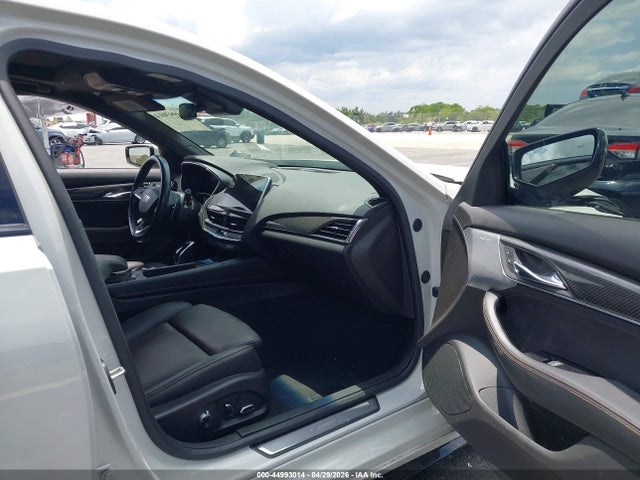 Продажа на аукционе авто 2023 Cadillac Ct5-v V-series, vin: 1G6DR5RW4P0117346, номер лота: 44993014