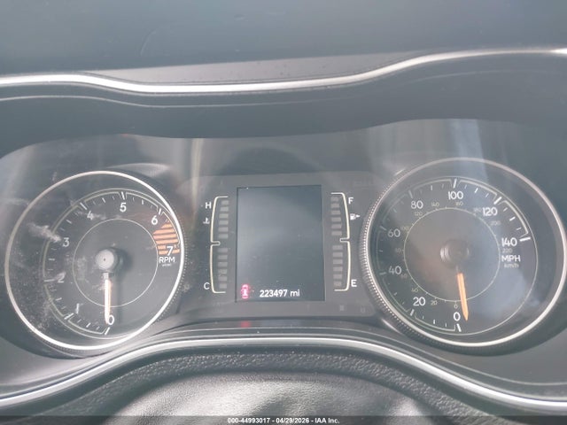 Продажа на аукционе авто 2019 Jeep Cherokee Latitude Fwd, vin: 1C4PJLCB1KD340375, номер лота: 44993017