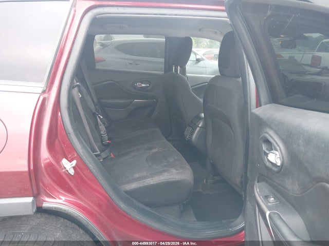 Продажа на аукционе авто 2019 Jeep Cherokee Latitude Fwd, vin: 1C4PJLCB1KD340375, номер лота: 44993017
