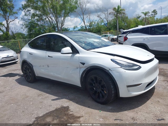Продаж на аукціоні авто 2021 Tesla Model Y Long Range Dual Motor All-wheel Drive, vin: 5YJYGDEE9MF108764, номер лоту: 44993025