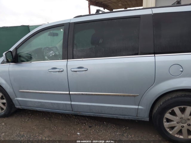Продажа на аукционе авто 2016 Chrysler Town & Country Touring, vin: 2C4RC1BGXGR281352, номер лота: 44993033