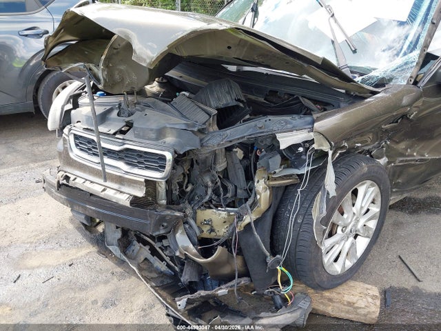 Продаж на аукціоні авто 2012 Kia Soul +, vin: KNDJT2A65C7426871, номер лоту: 44993047