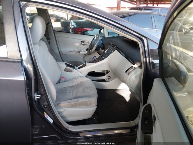 Toyota Prius Two 2014 JTDKN3DU4E1794978 Image 5